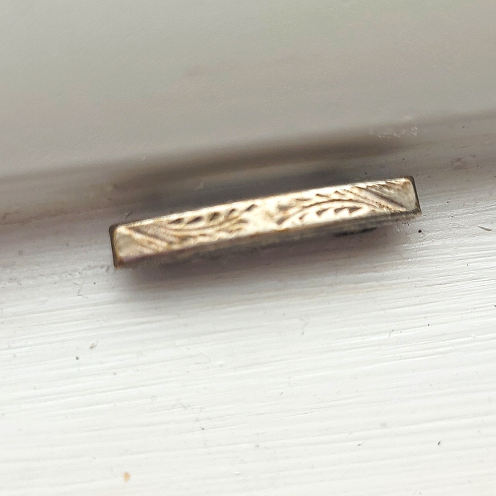 Small vintage brooch